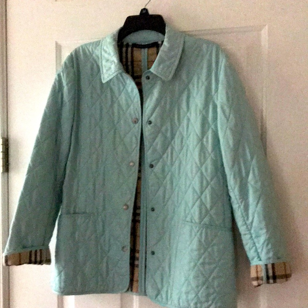 Beautiful Burberry coat very good condition size 6